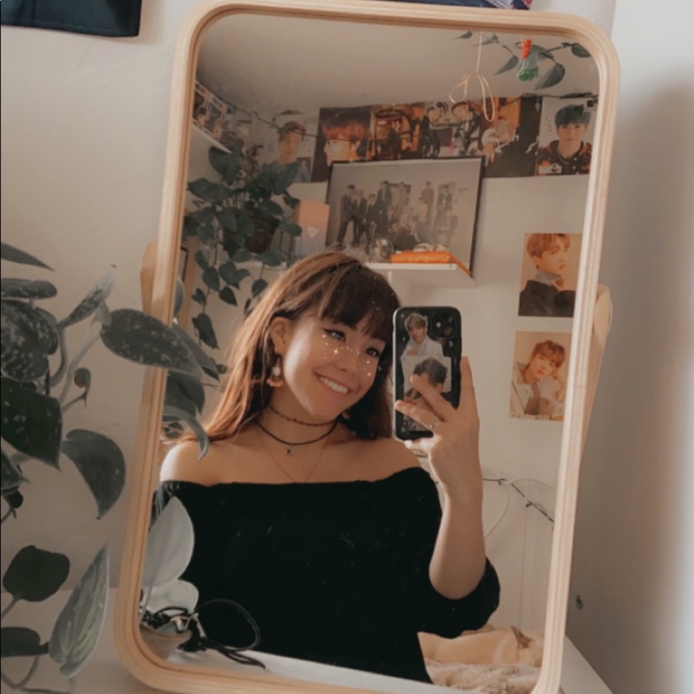 Meet your Posher, Ciera